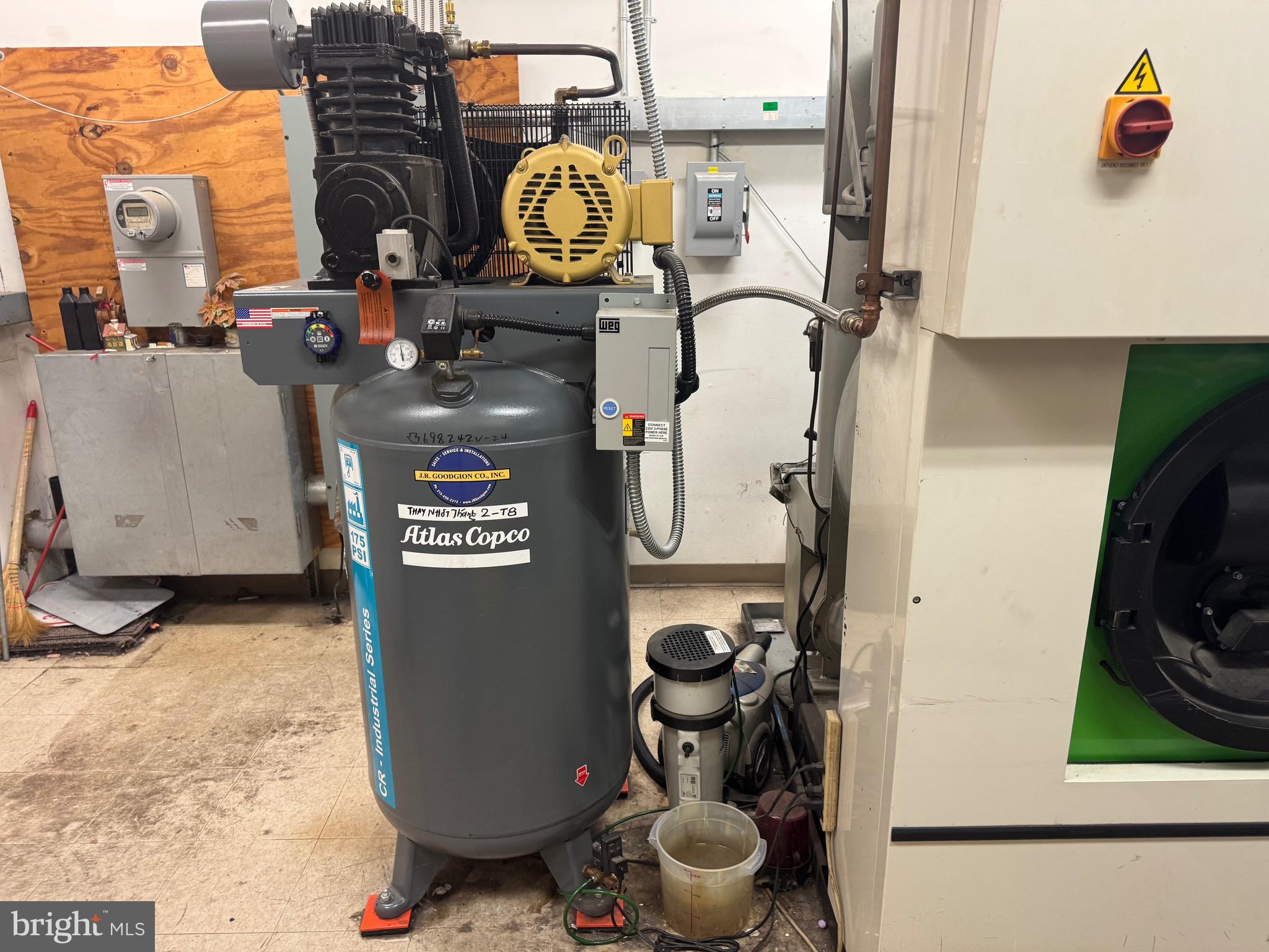 FAIRLESS HILLS - Commercial Sale