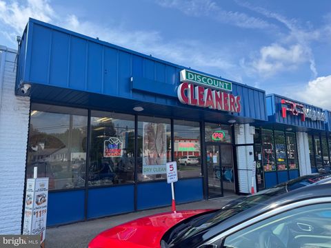 Photo of 198 Lincoln Highway, FAIRLESS HILLS, PA 19030 (MLS # PABU2103746)