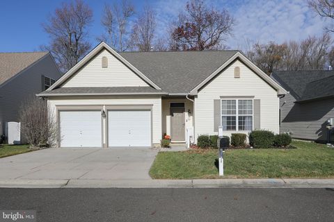 Photo of 702 N Brooke Drive, WOODBURY, NJ 08096 (MLS # NJGL2066564)