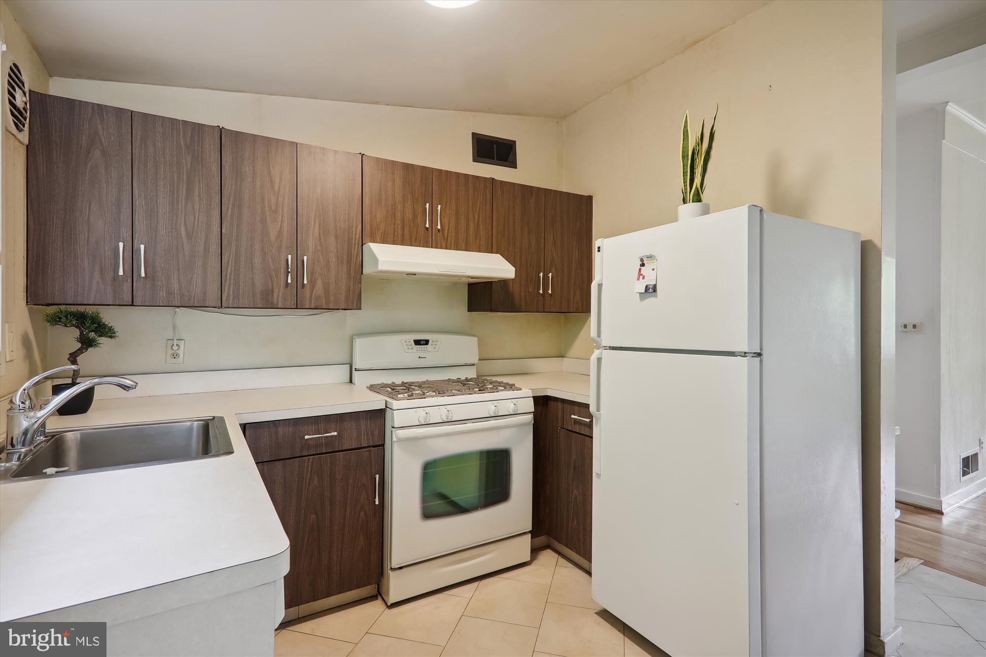 ROSEMARY HILLS - Residential