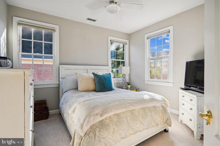 LOWES ISLAND - Residential Lease