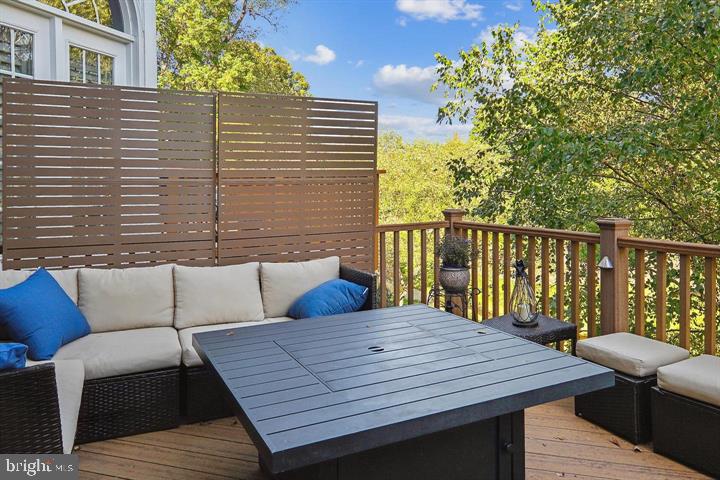 LOWES ISLAND - Residential Lease