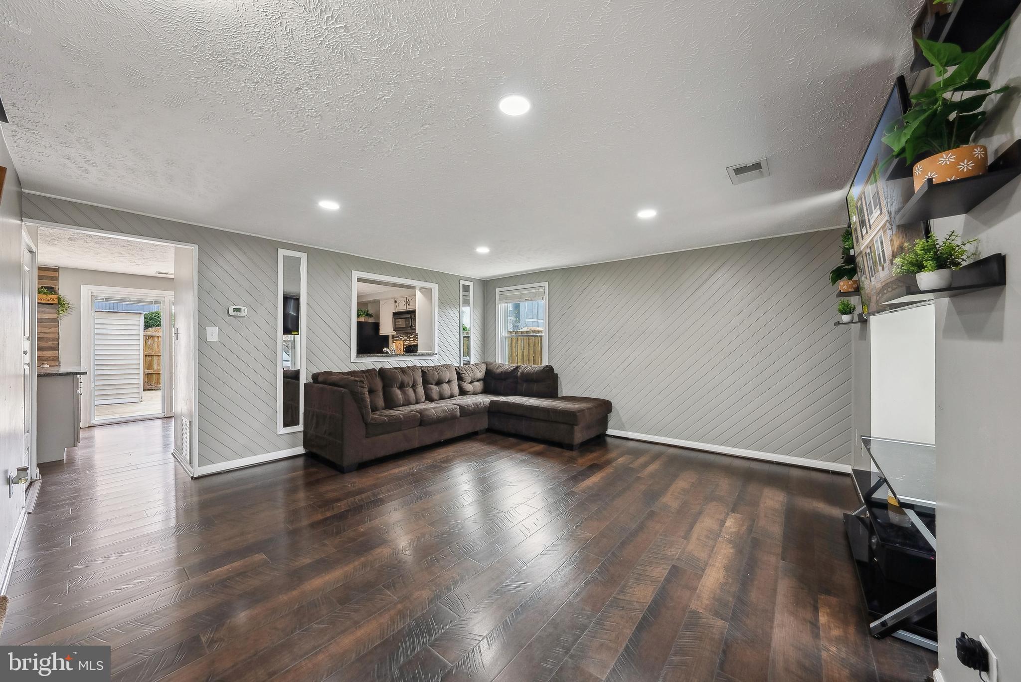 STONERIDGE II - Residential