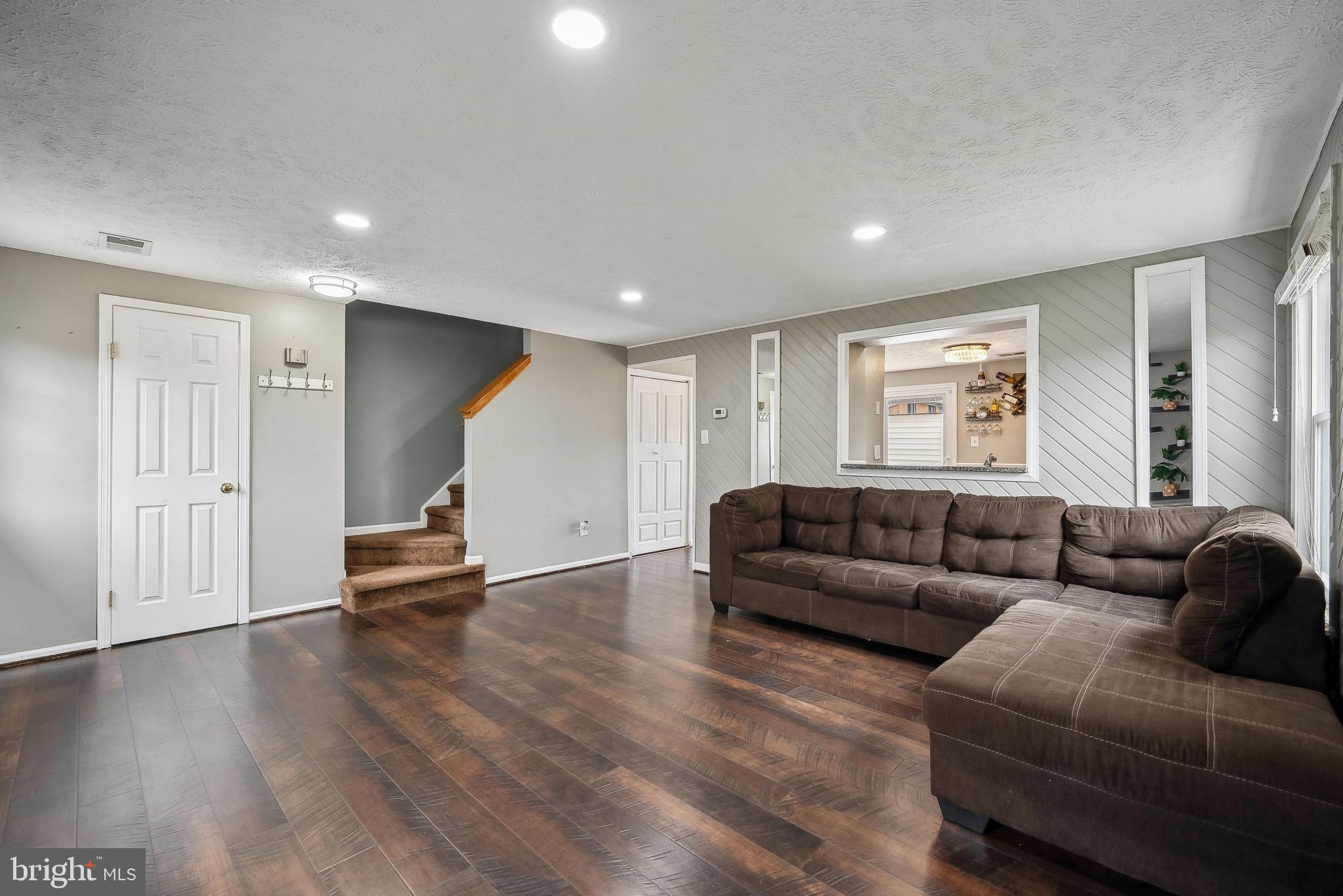 STONERIDGE II - Residential