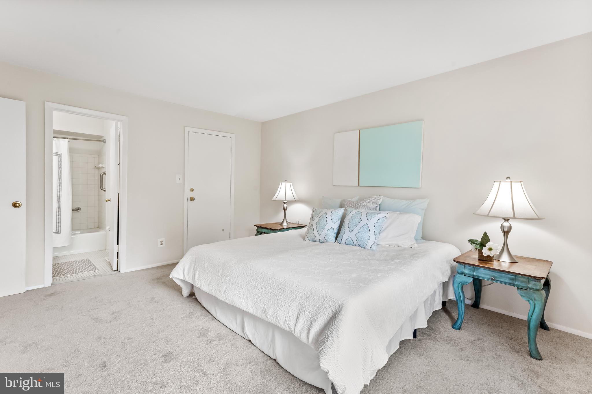 VILLAGES AT HOMELAND - Residential