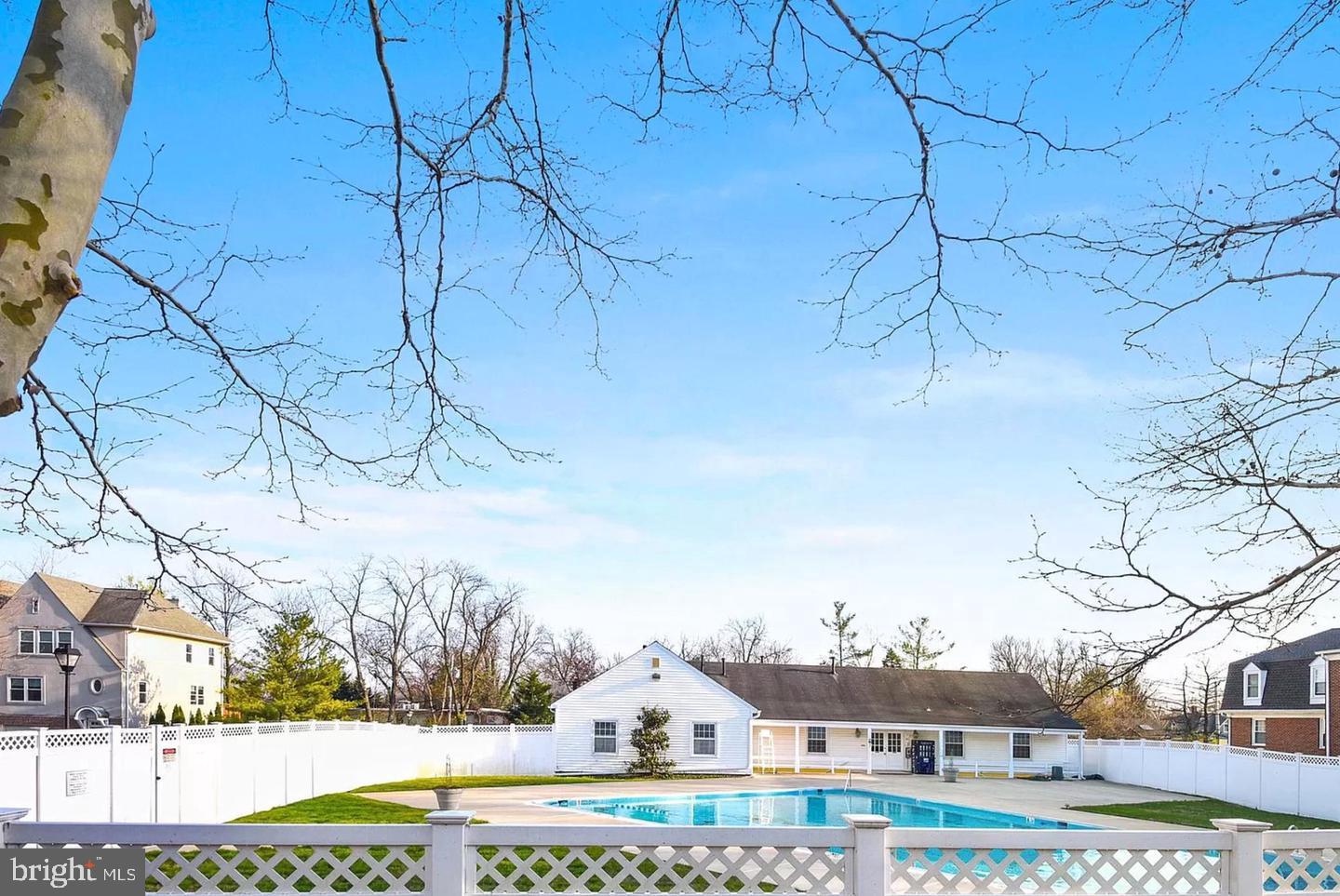 VILLAGES AT HOMELAND - Residential