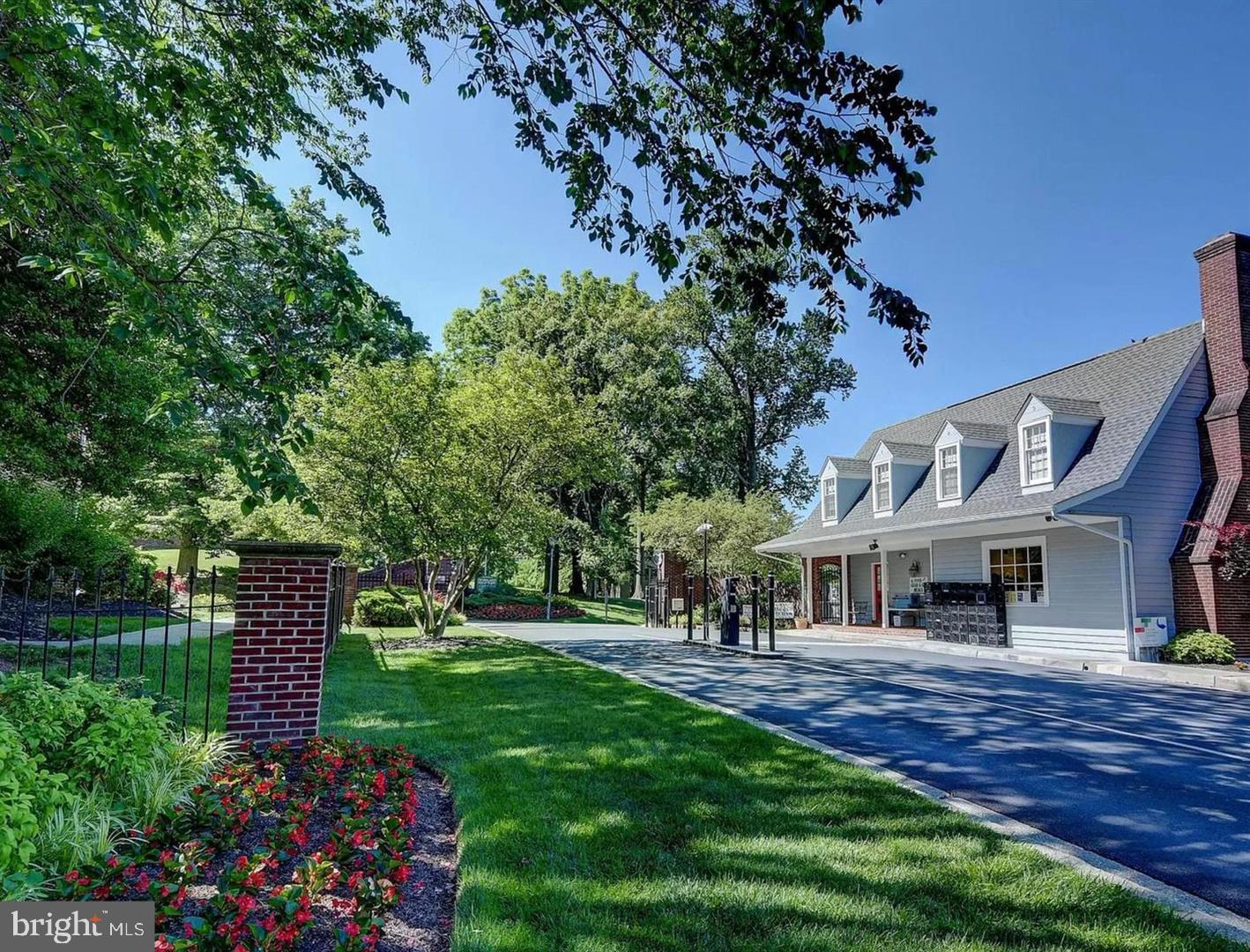 VILLAGES AT HOMELAND - Residential