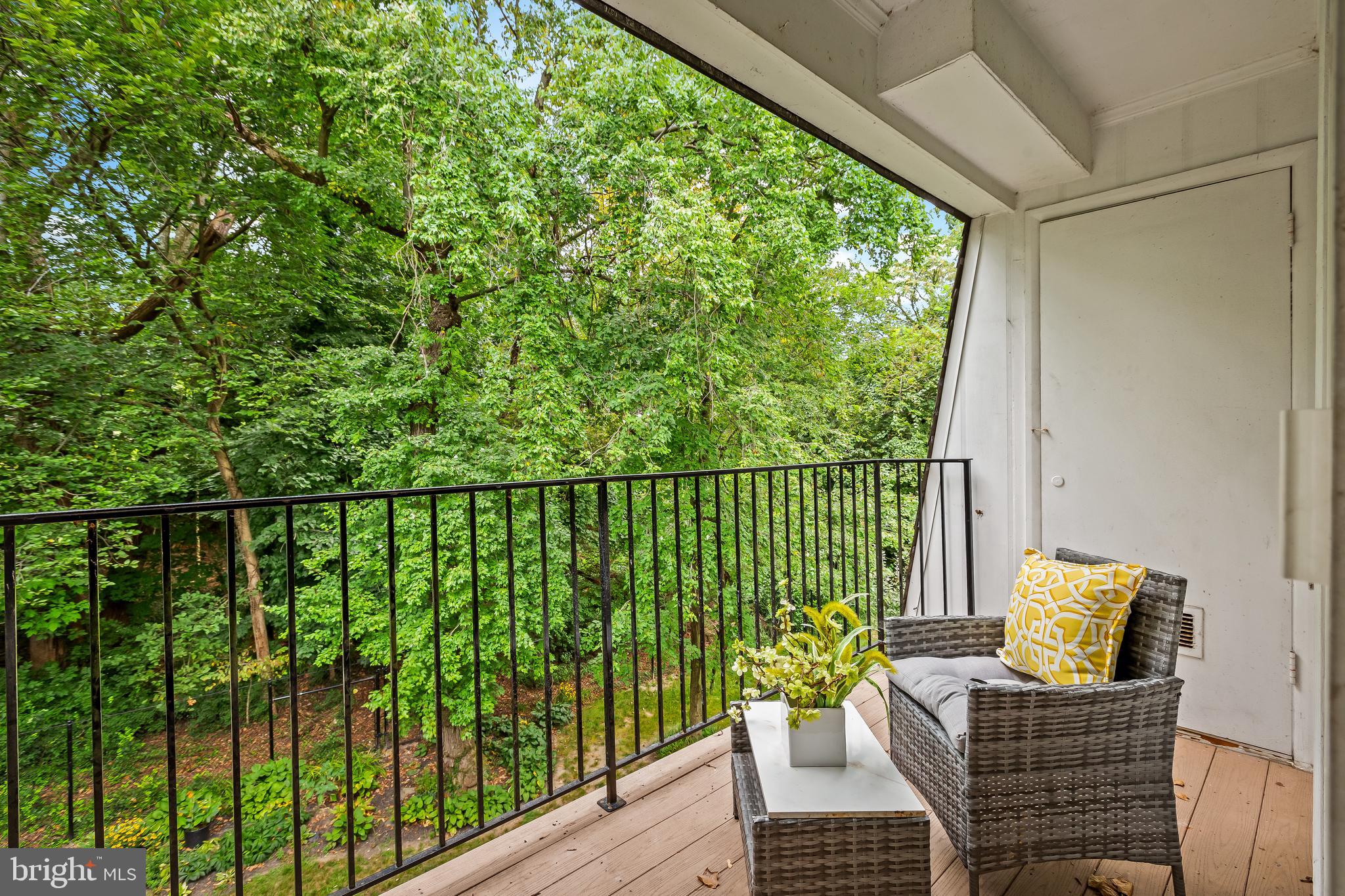 VILLAGES AT HOMELAND - Residential