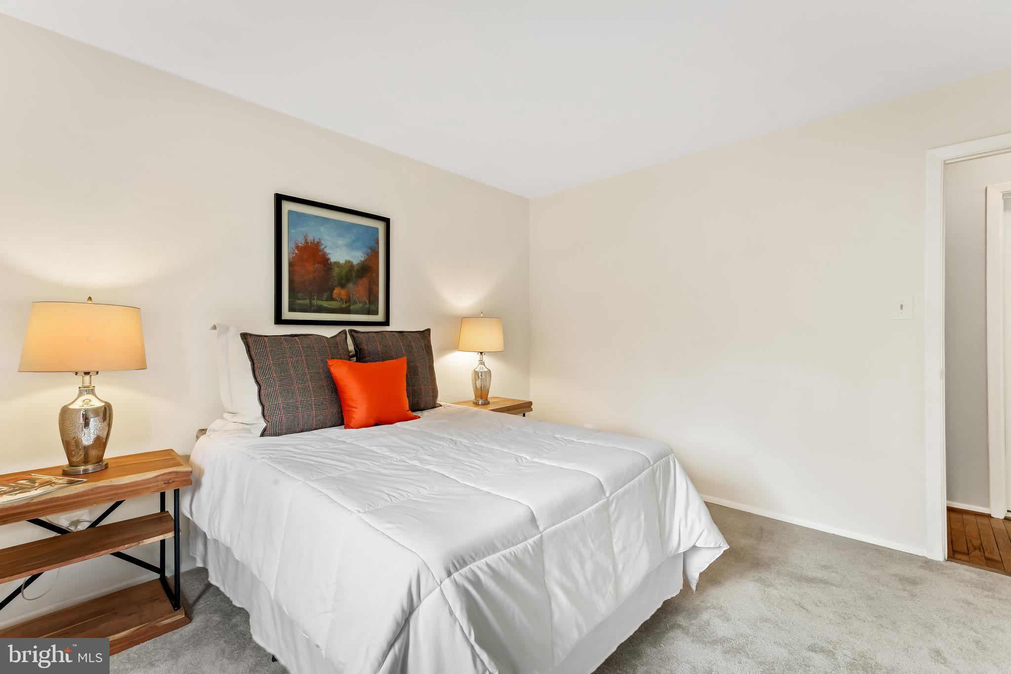 VILLAGES AT HOMELAND - Residential