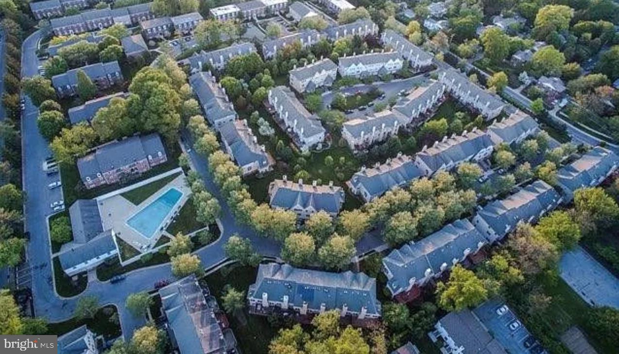 VILLAGES AT HOMELAND - Residential