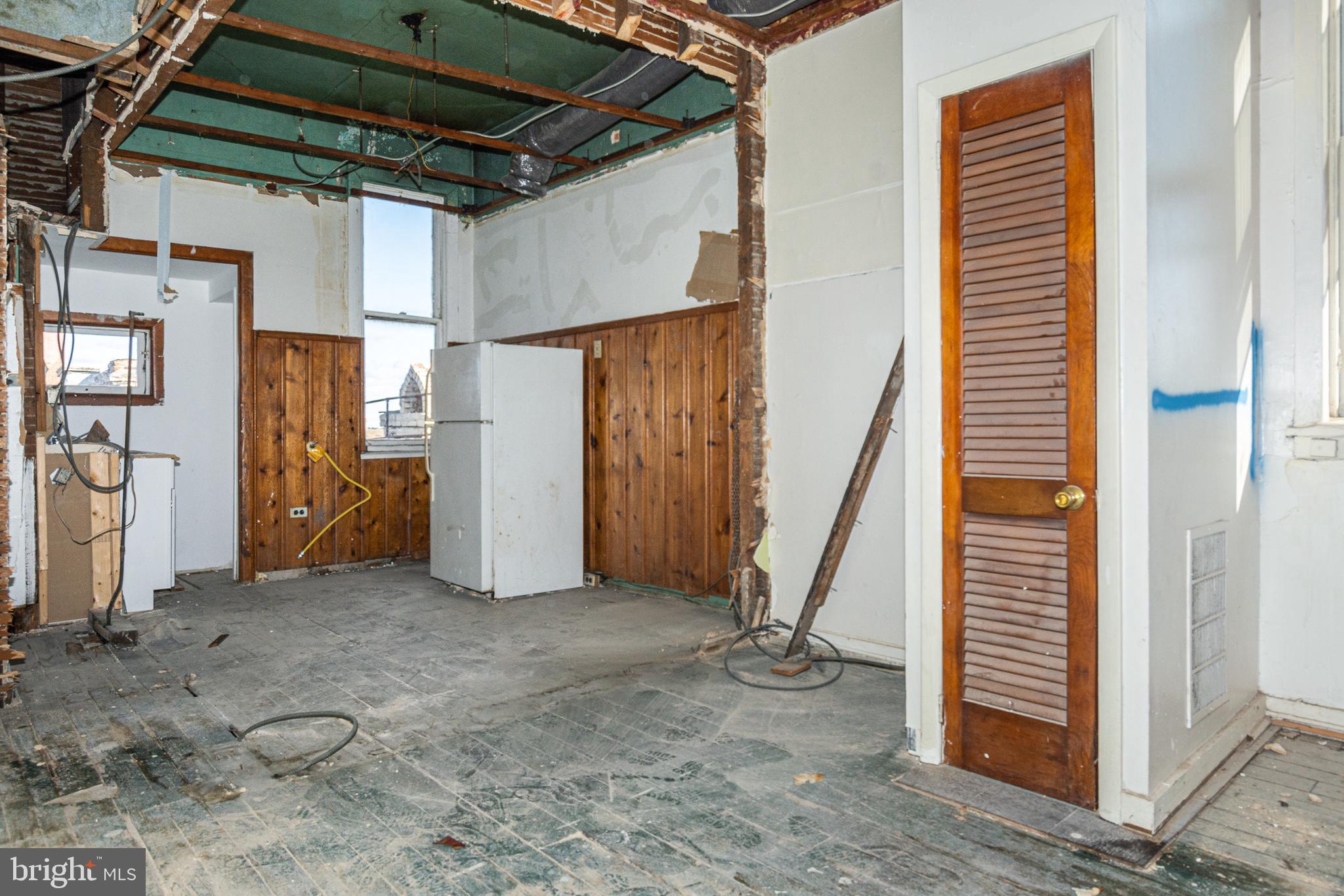 BOLTON HILL HISTORIC DISTRICT - Commercial Sale