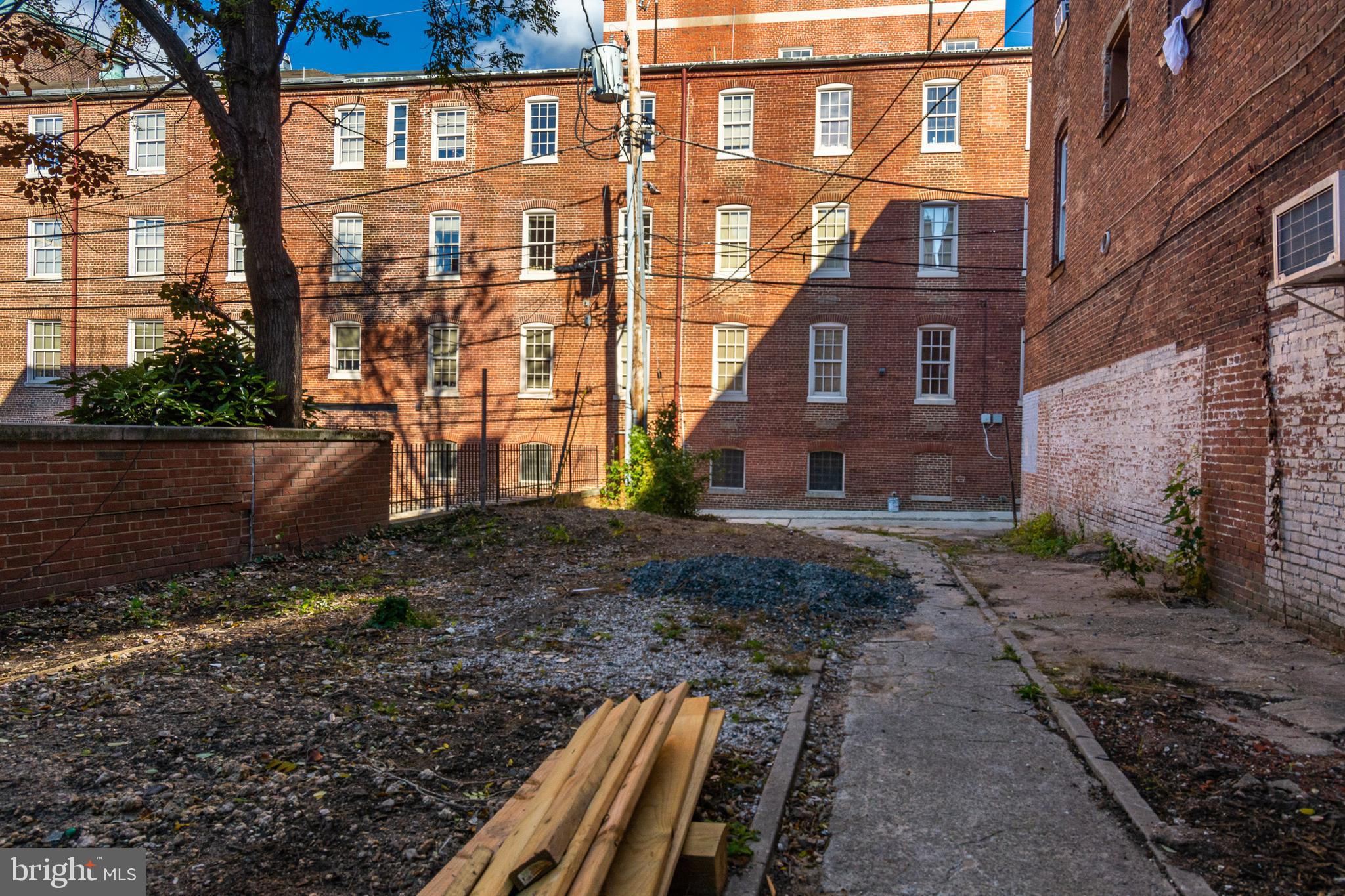 BOLTON HILL HISTORIC DISTRICT - Commercial Sale