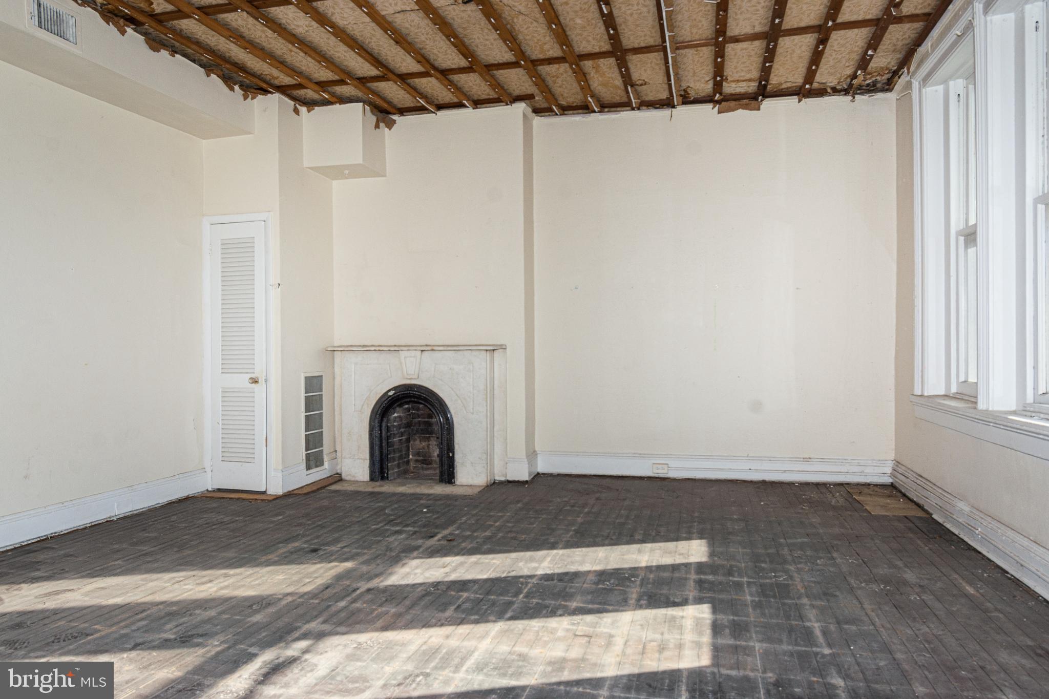 BOLTON HILL HISTORIC DISTRICT - Commercial Sale