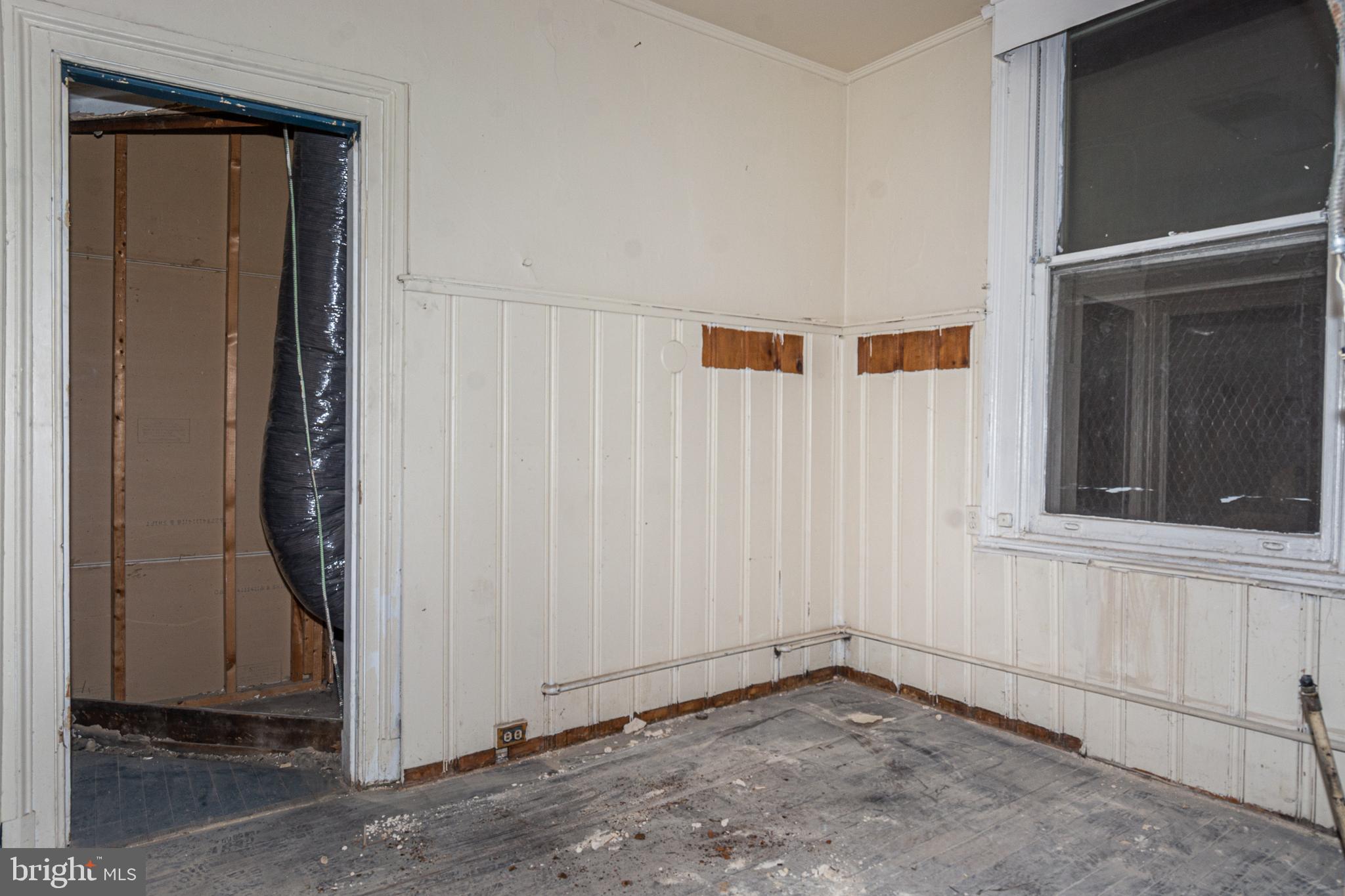 BOLTON HILL HISTORIC DISTRICT - Commercial Sale