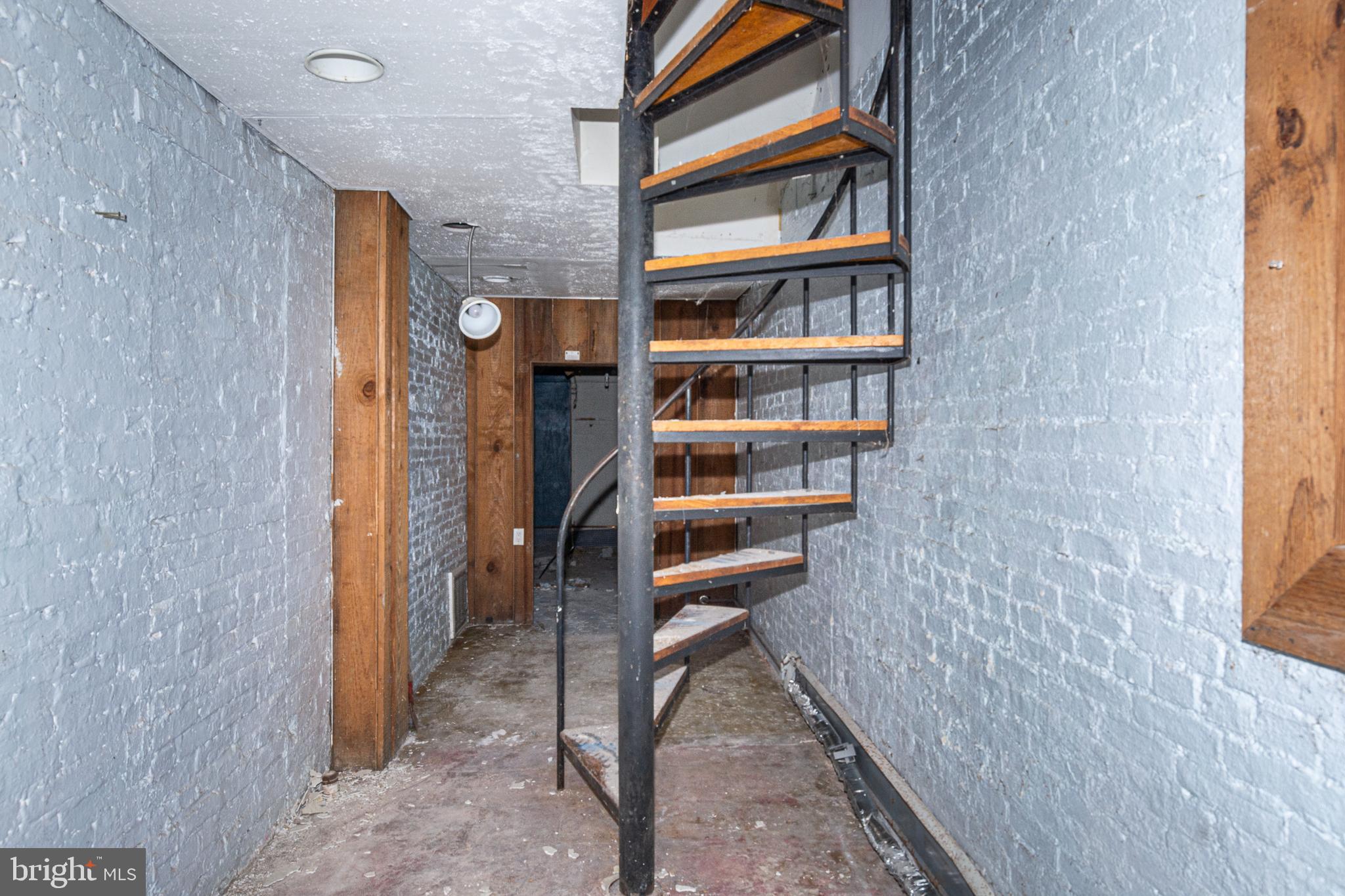 BOLTON HILL HISTORIC DISTRICT - Commercial Sale