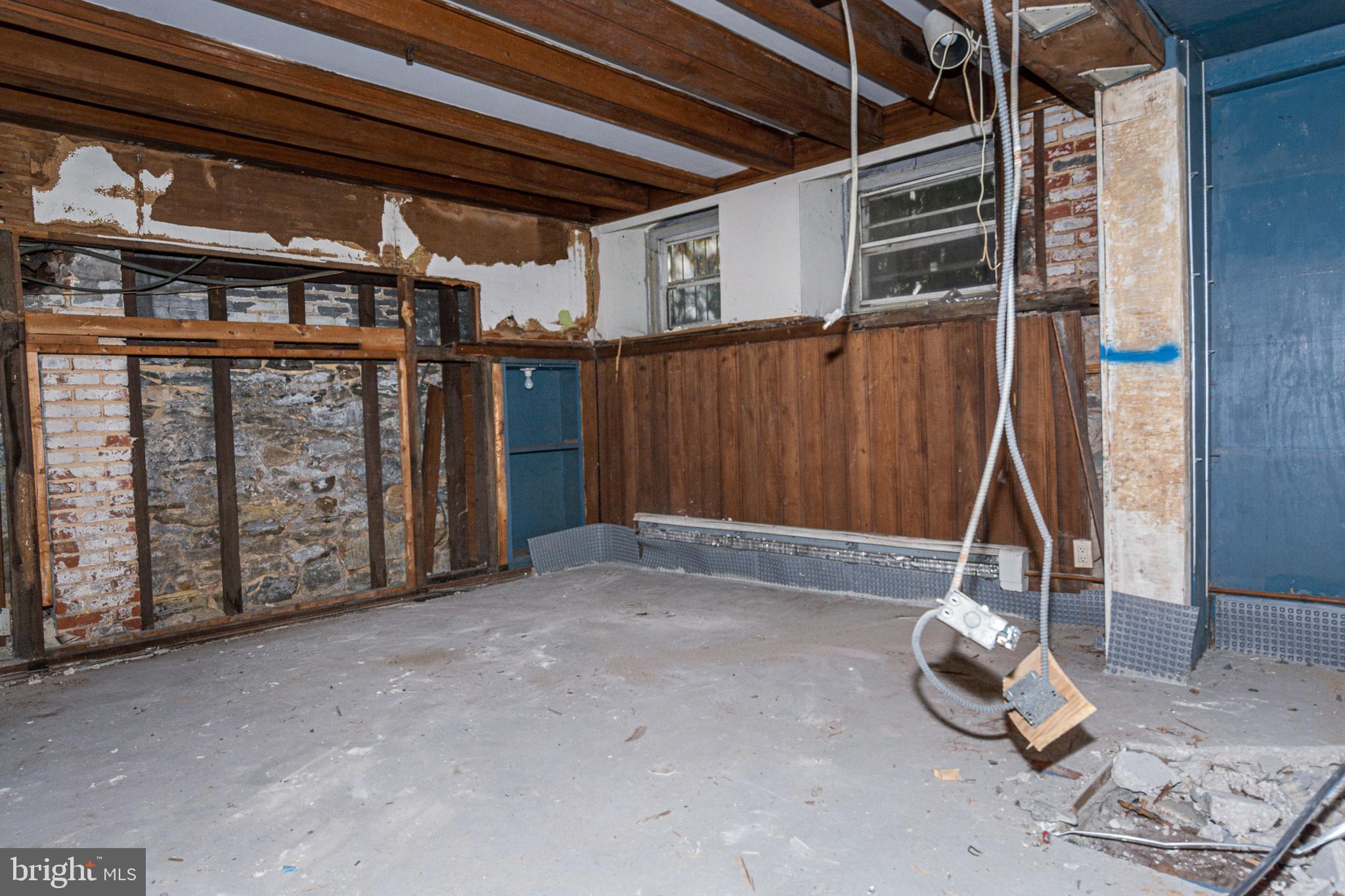 BOLTON HILL HISTORIC DISTRICT - Commercial Sale