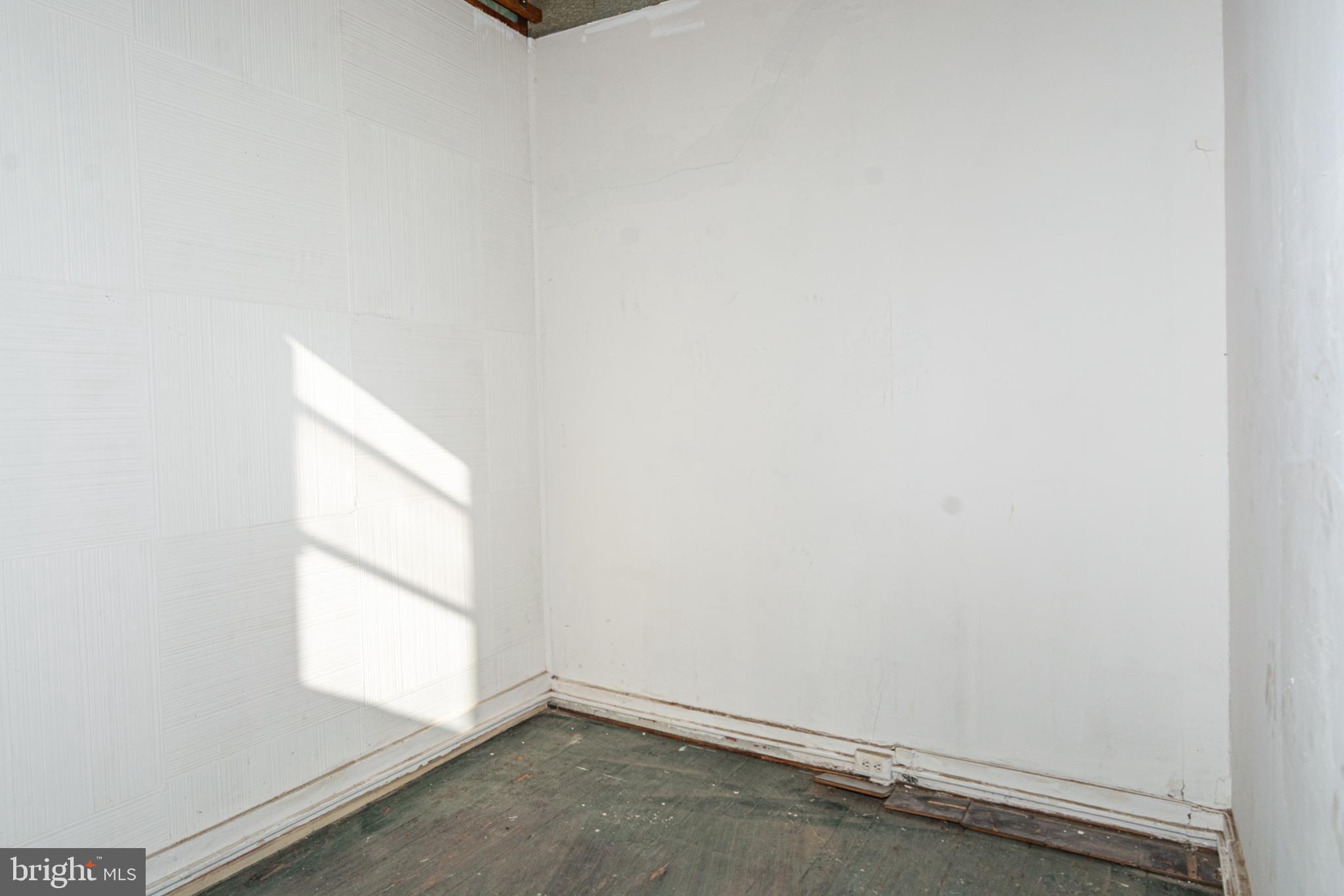 BOLTON HILL HISTORIC DISTRICT - Commercial Sale