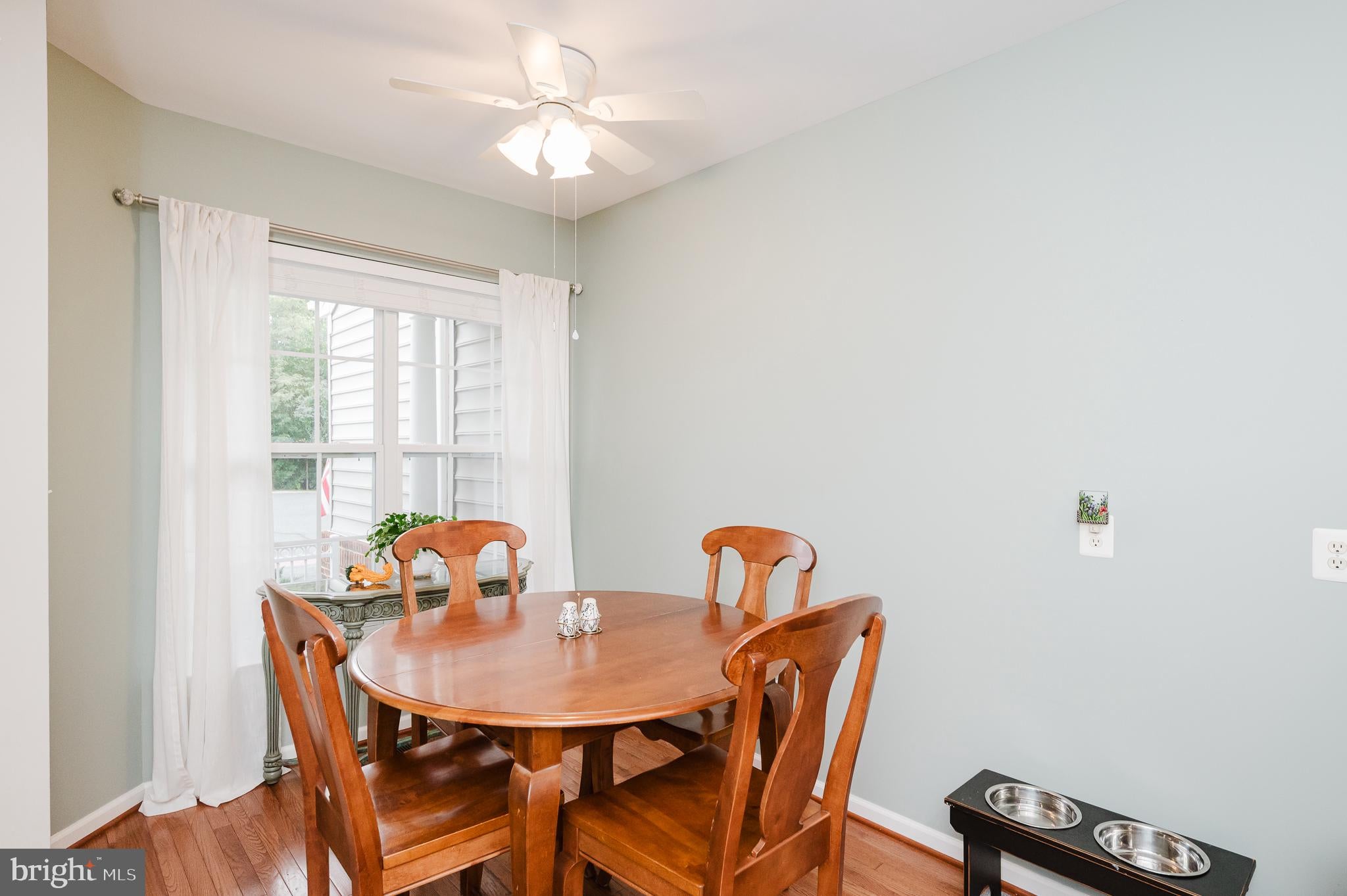 322 NATIVE DANCER CIRCLE