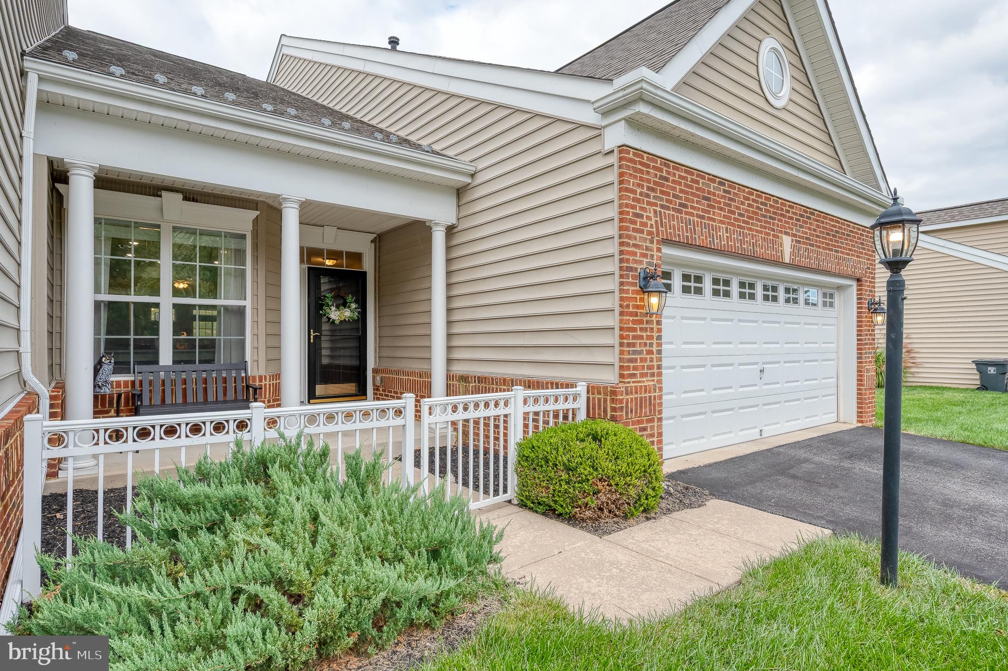 322 NATIVE DANCER CIRCLE