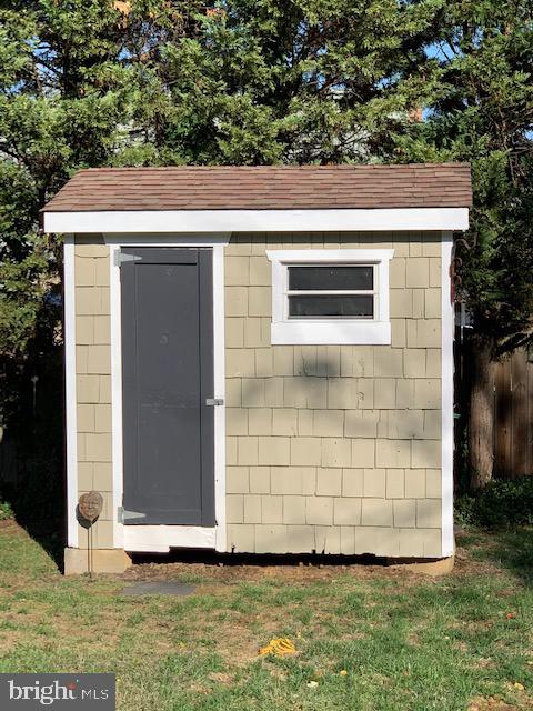 COLLEGE HEIGHTS - Residential