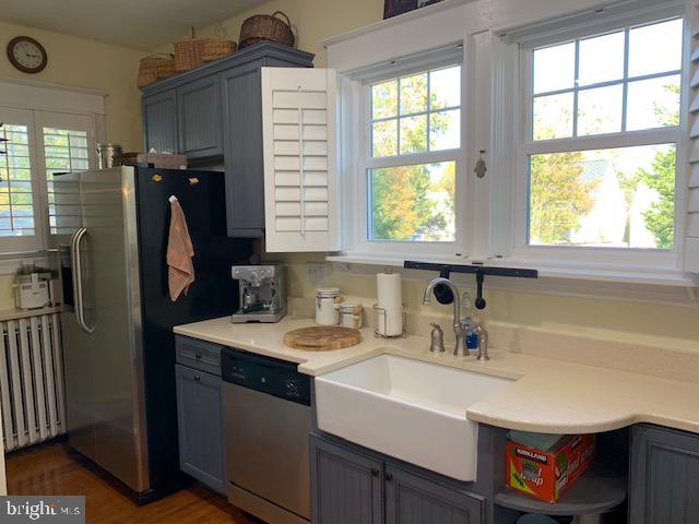 COLLEGE HEIGHTS - Residential