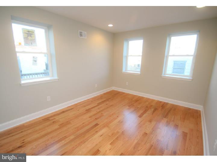 PASSYUNK SQUARE - Residential