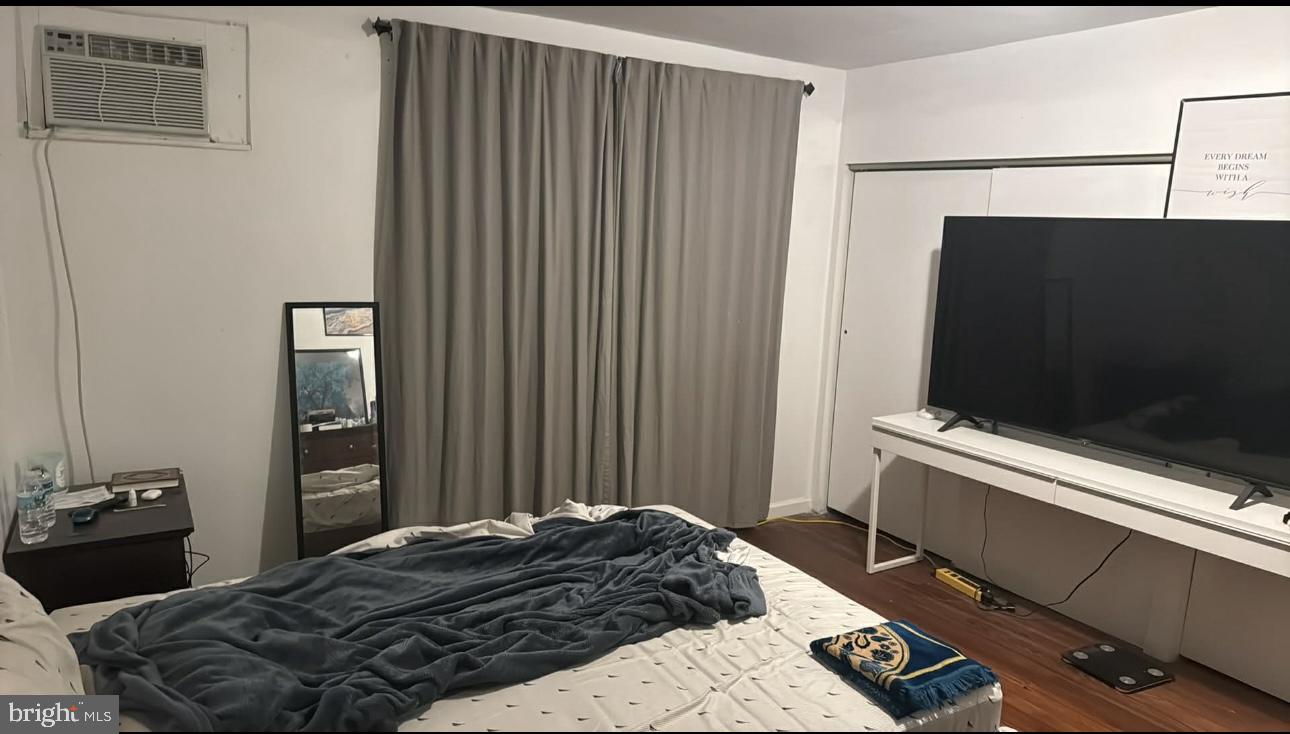 PHILADELPHIA (SOUTH) - Residential