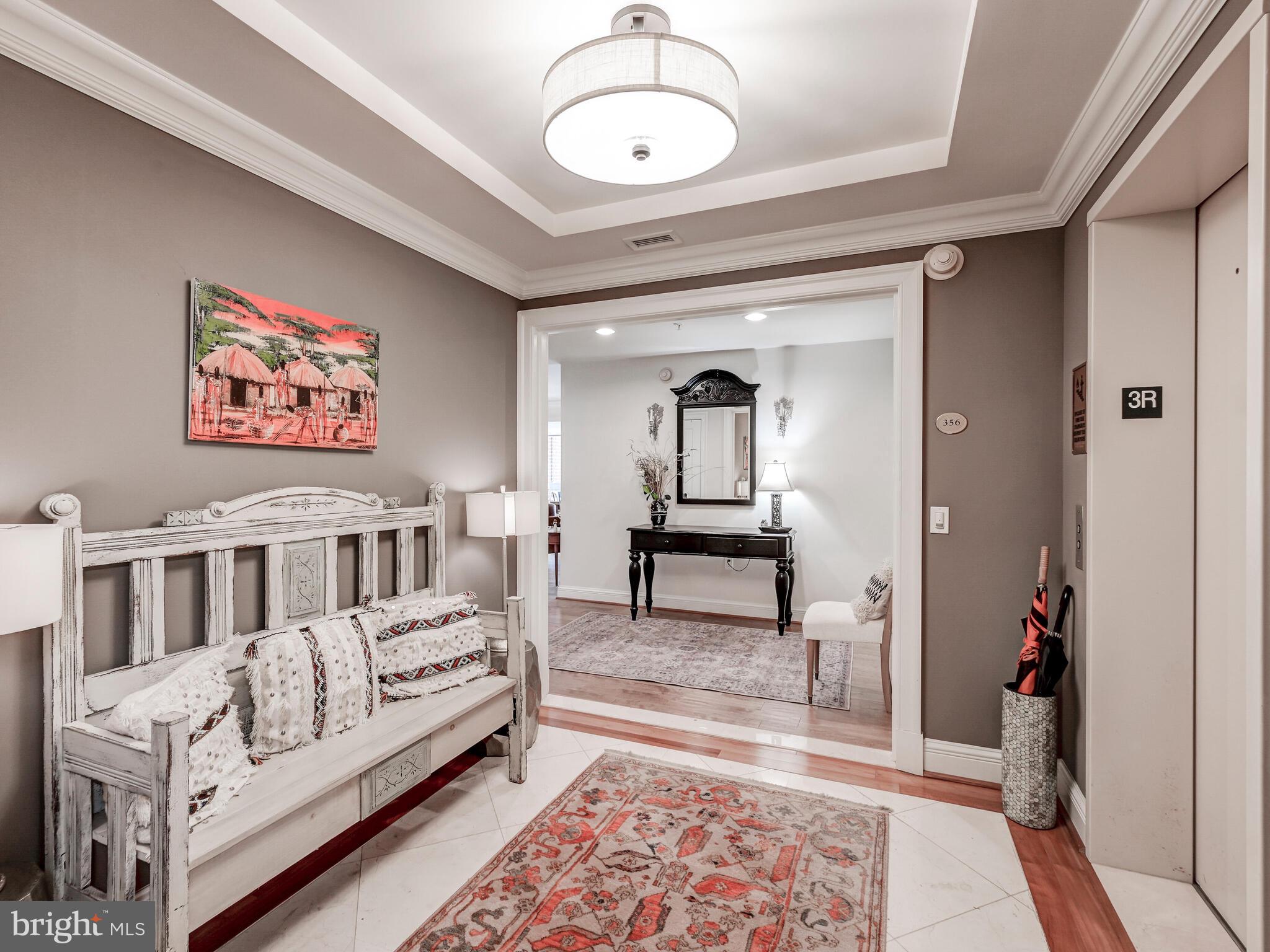 THE RITZ-CARLTON RESIDENCES - Residential