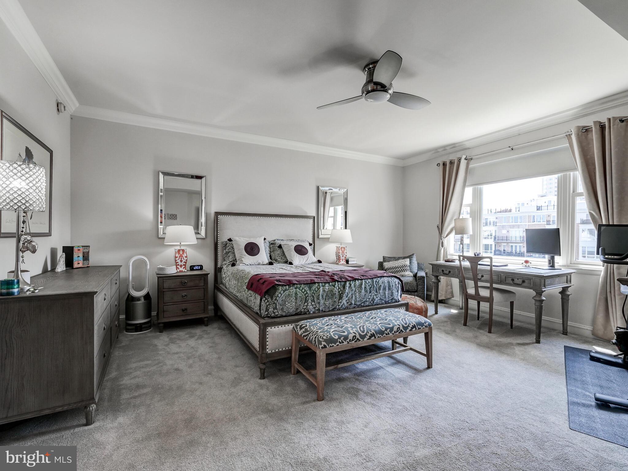 THE RITZ-CARLTON RESIDENCES - Residential