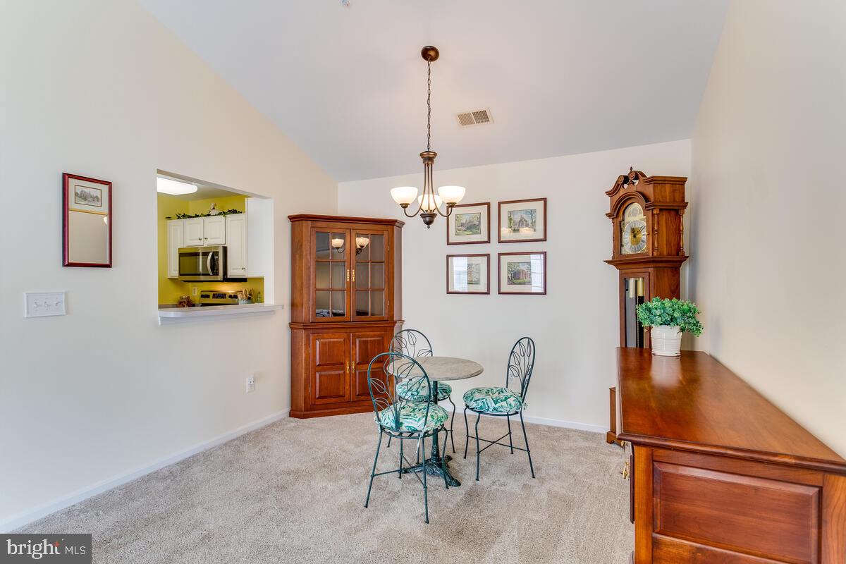 WINIFRED MANOR - Residential