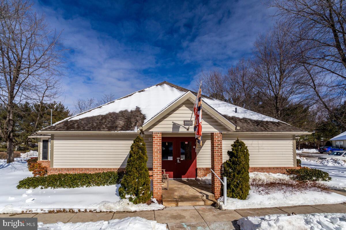 WINIFRED MANOR - Residential