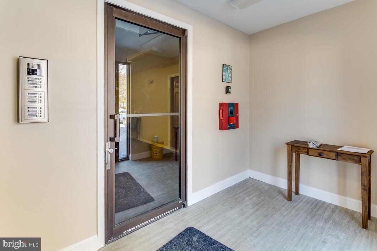 WINIFRED MANOR - Residential