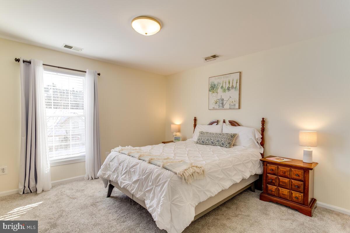 WINIFRED MANOR - Residential