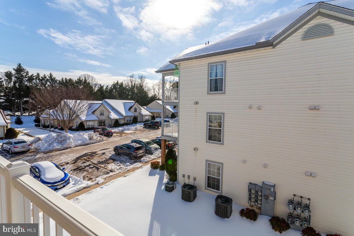 WINIFRED MANOR - Residential