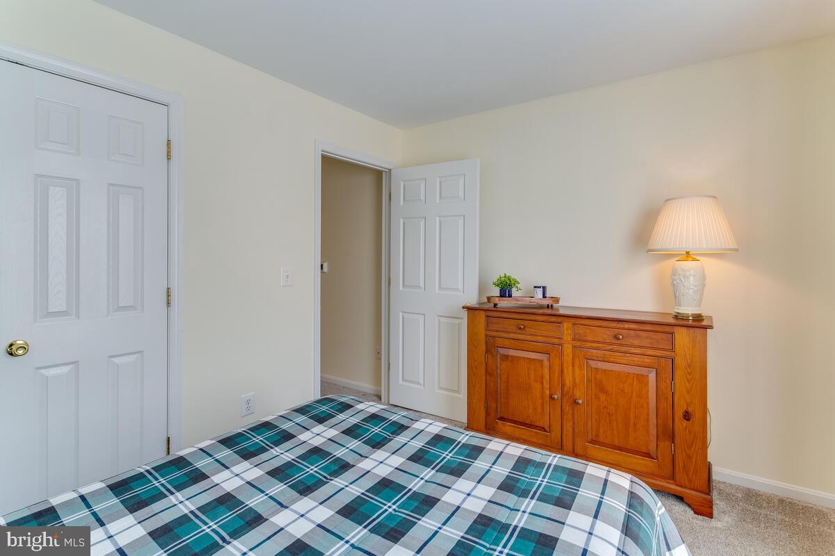 WINIFRED MANOR - Residential