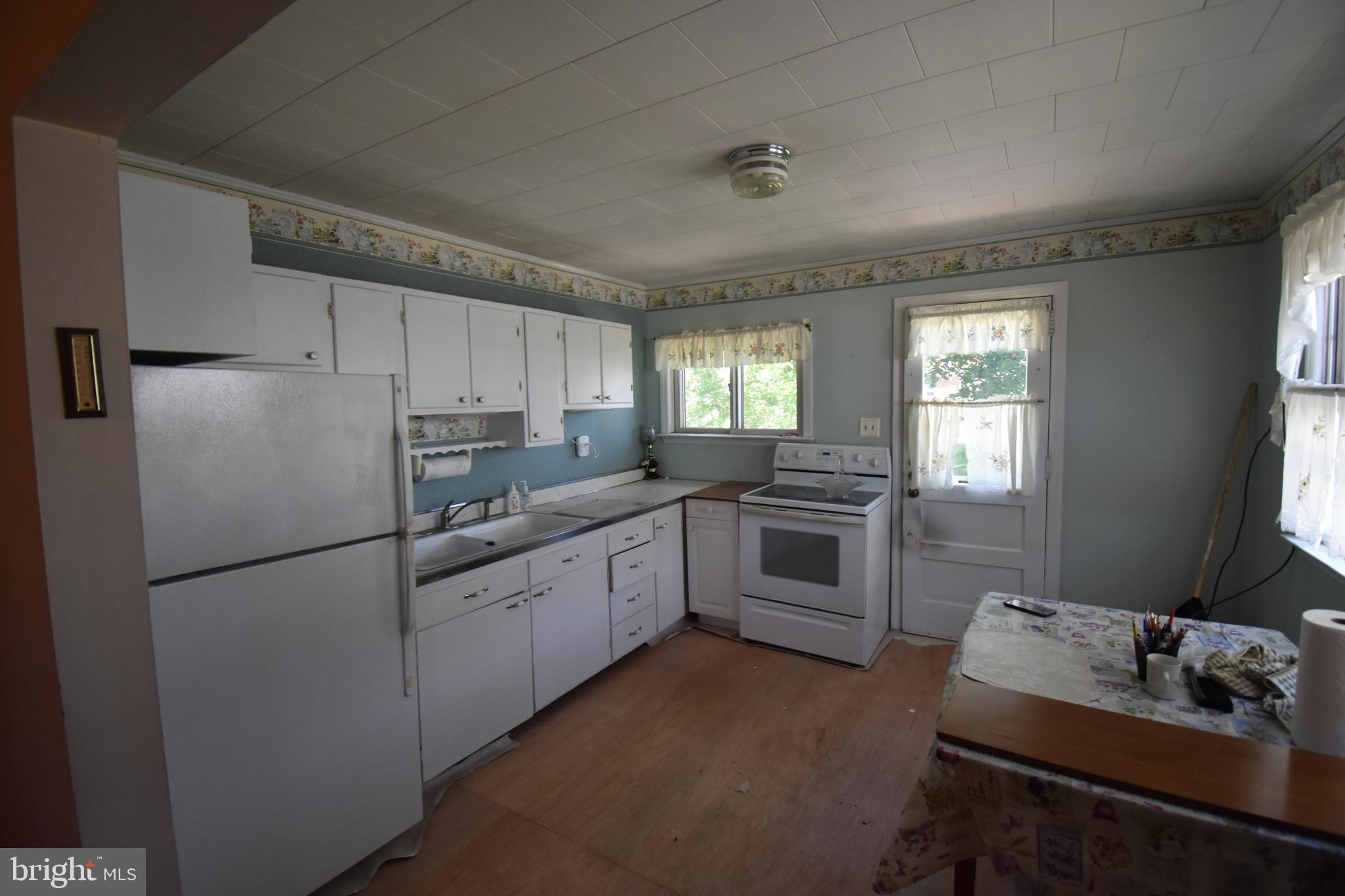 MIDDLE RIVER - Residential