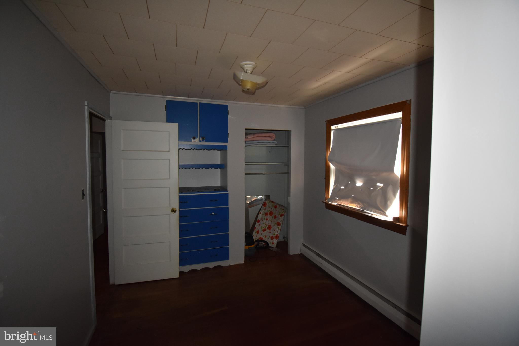 MIDDLE RIVER - Residential