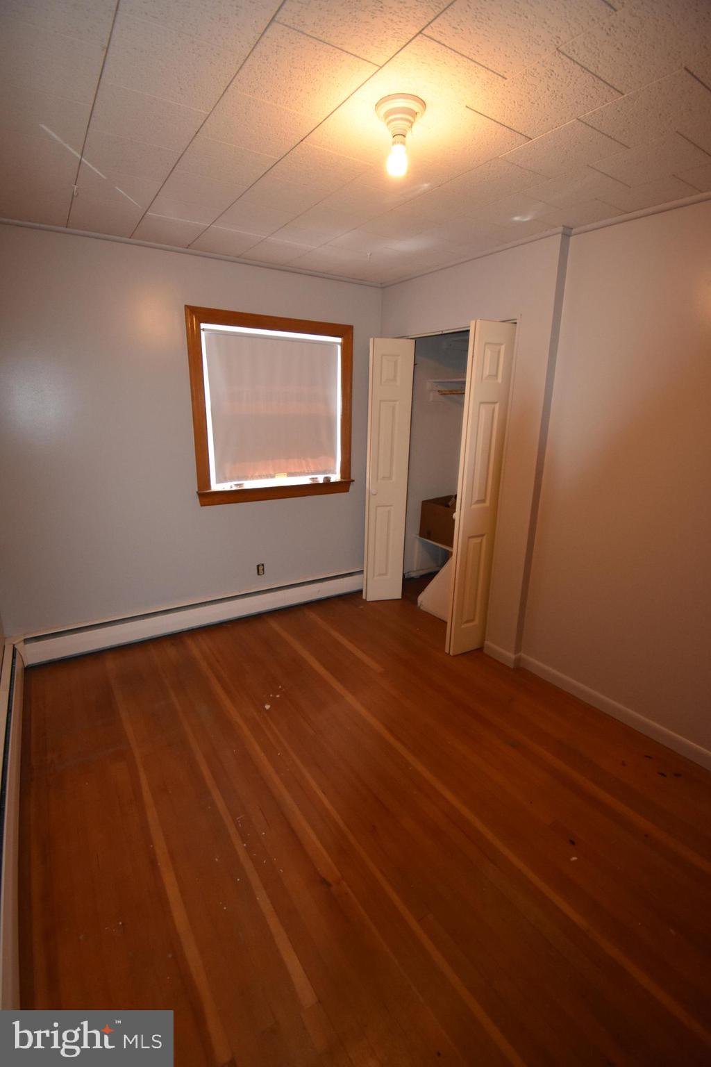 MIDDLE RIVER - Residential