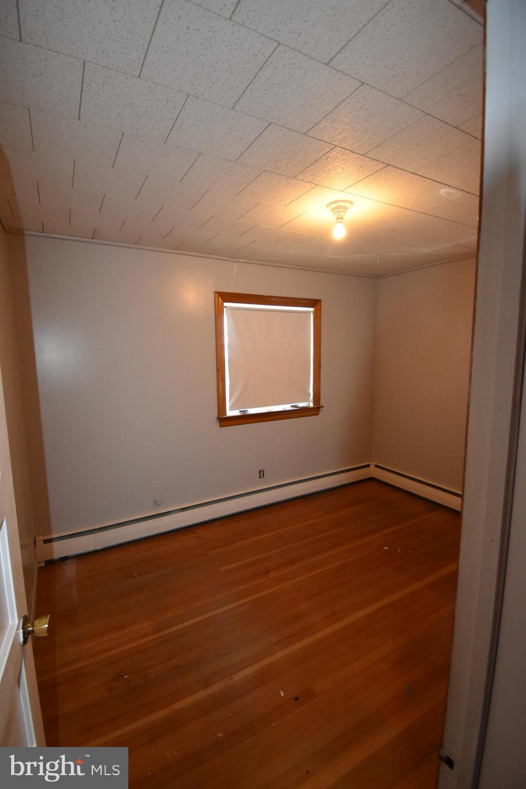 MIDDLE RIVER - Residential