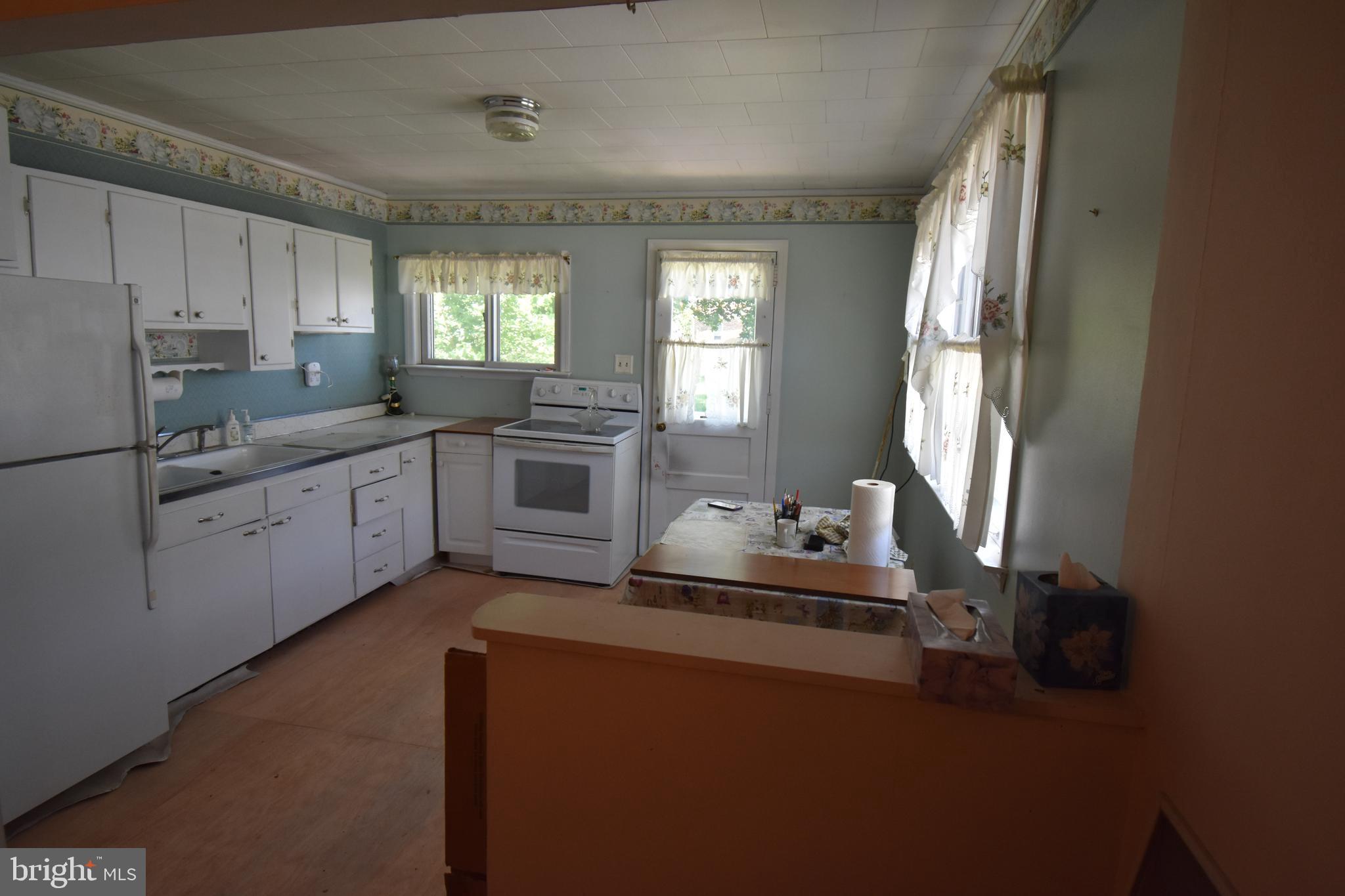 MIDDLE RIVER - Residential