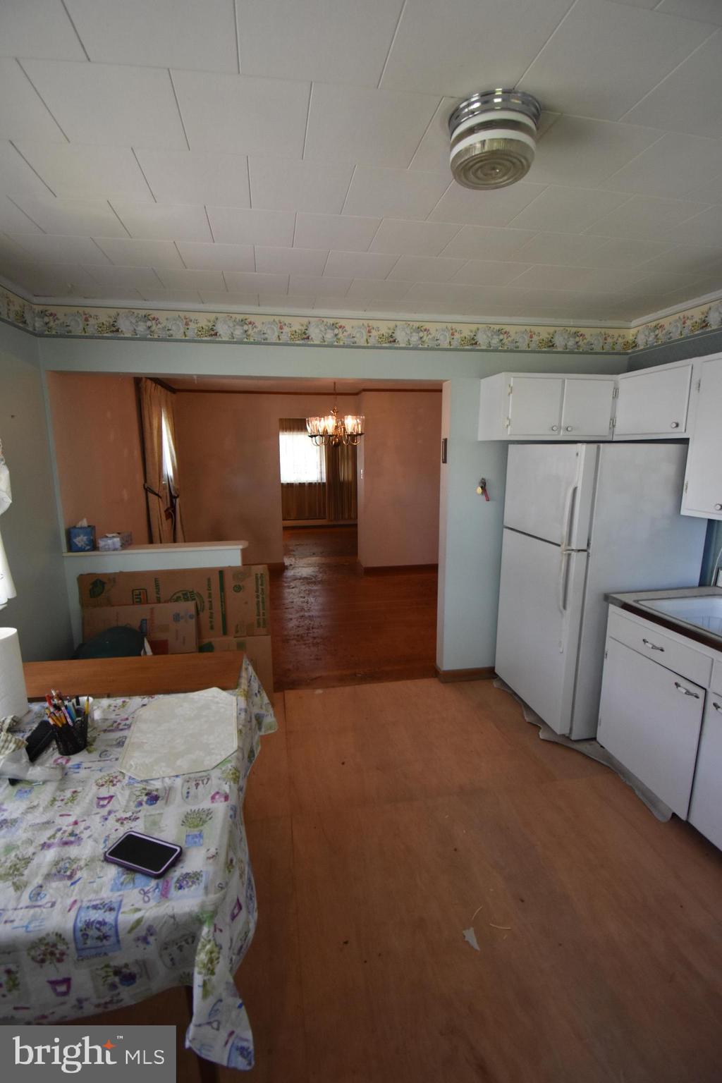 MIDDLE RIVER - Residential