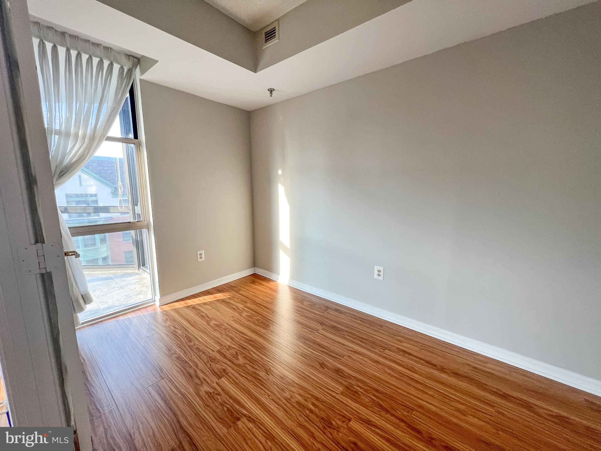 THE VICTORIA CODM - Residential