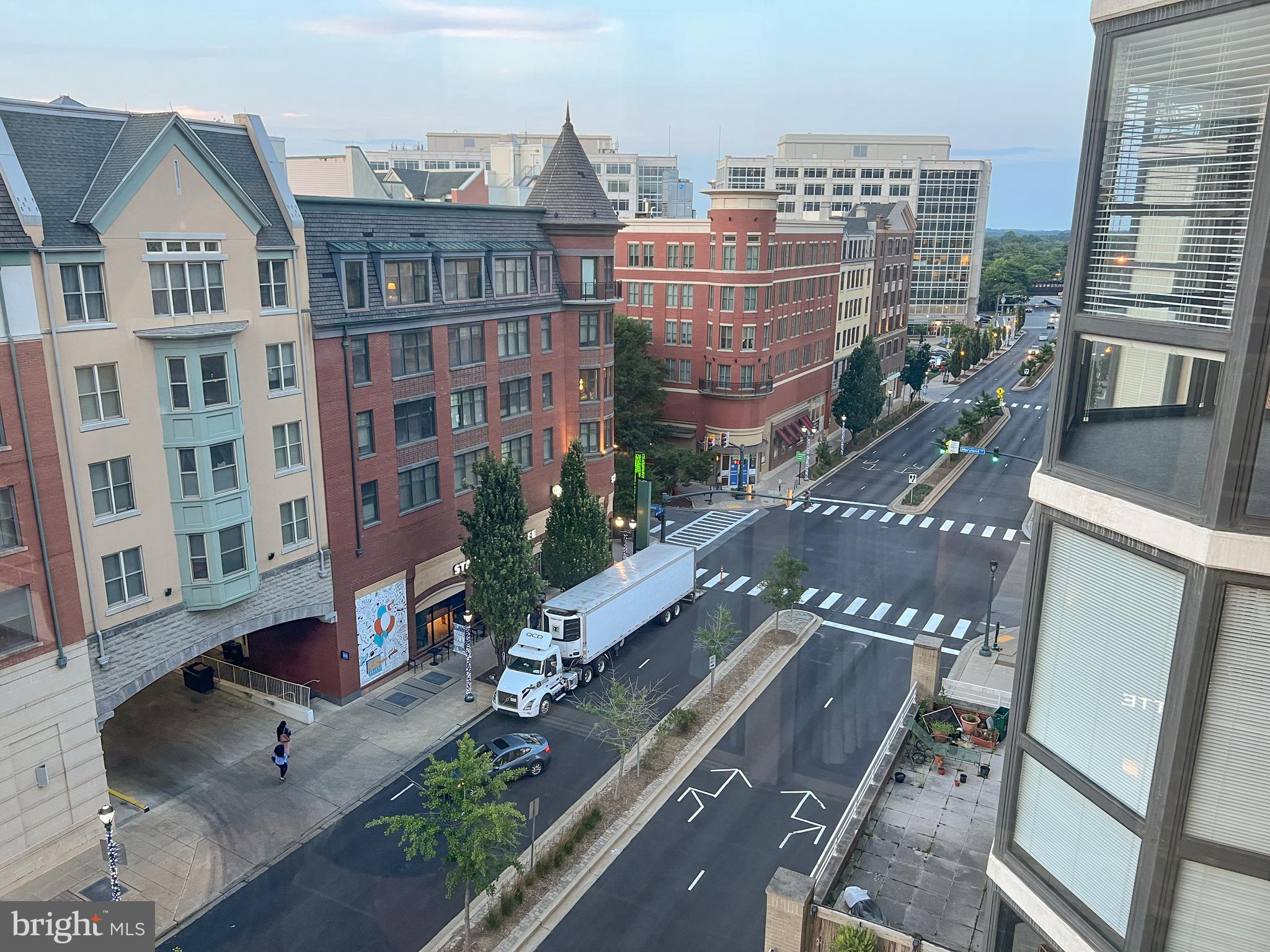 THE VICTORIA CODM - Residential