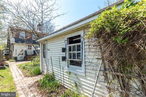 Tiny photo for 413 Perkiomen Avenue, LANSDALE, PA 19446 (MLS # PAMC2175392)