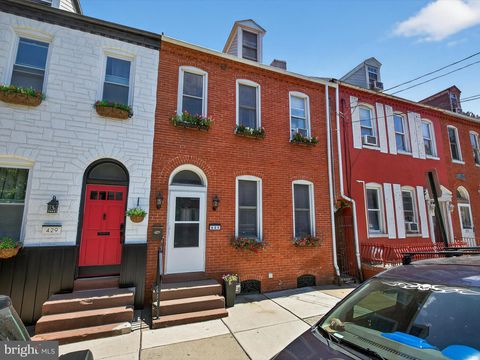 Photo of 431 S Queen Street, LANCASTER, PA 17603 (MLS # PALA2073476)