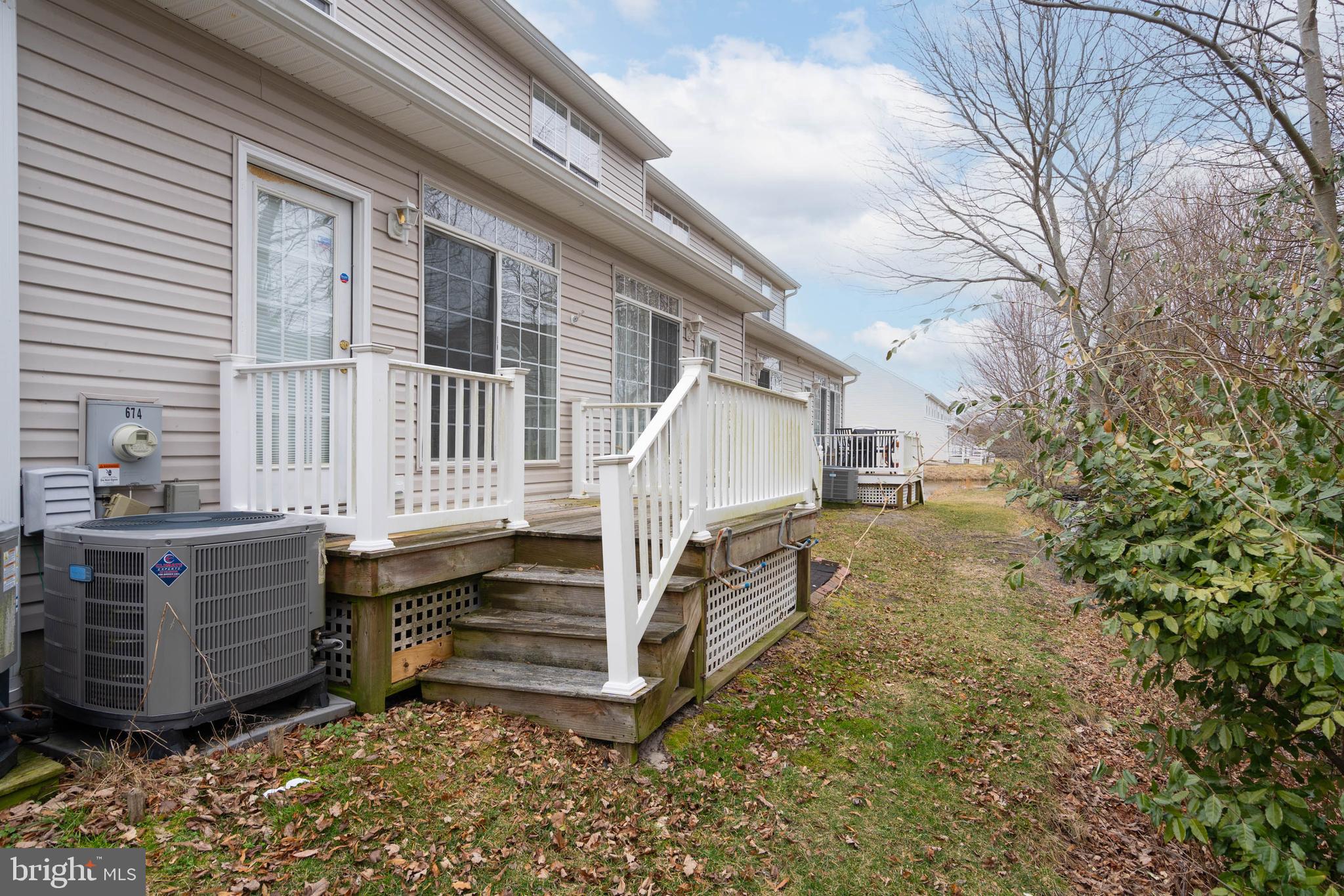 BETHANY BREEZE - Residential