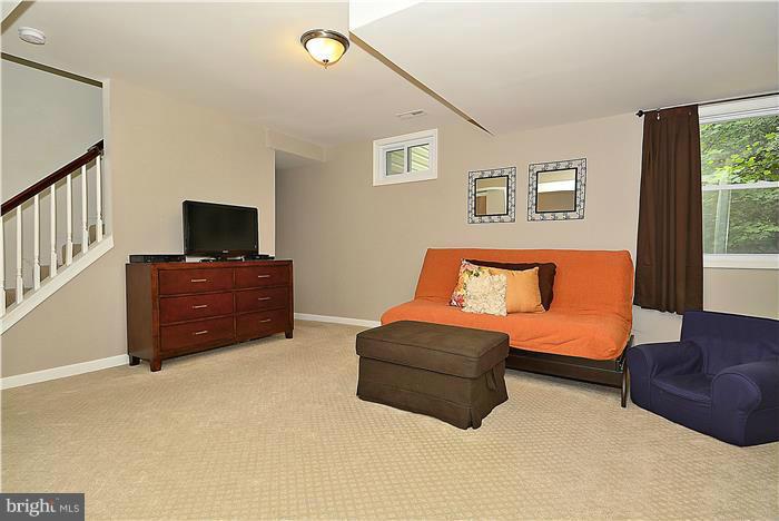 LORD FAIRFAX ESTATES - Residential