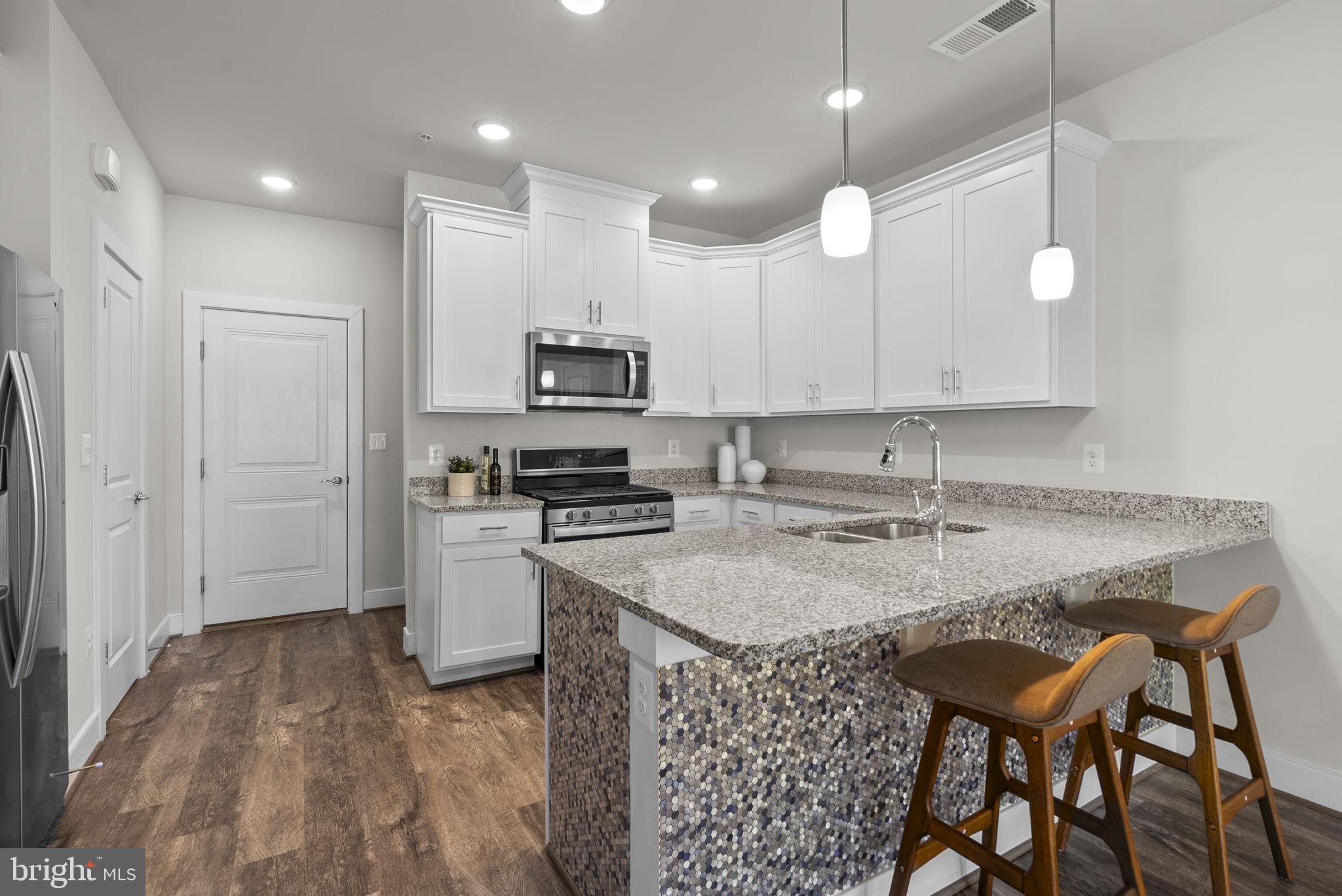 CROWN FARM - Residential