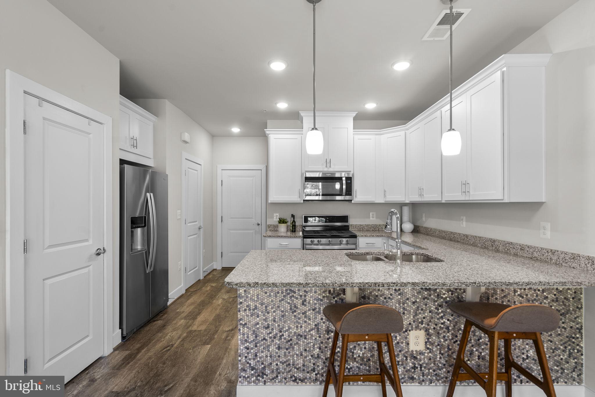 CROWN FARM - Residential