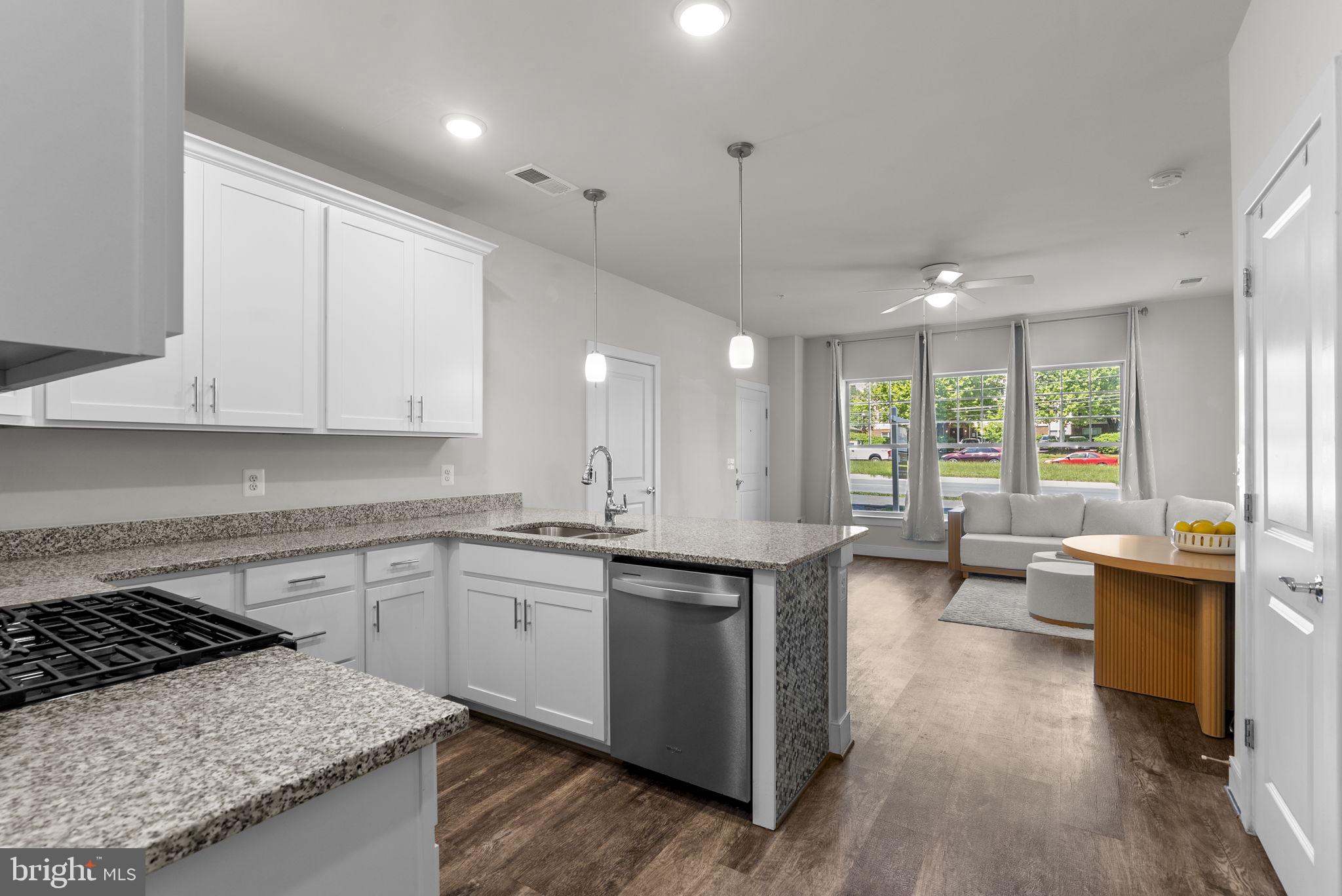 CROWN FARM - Residential